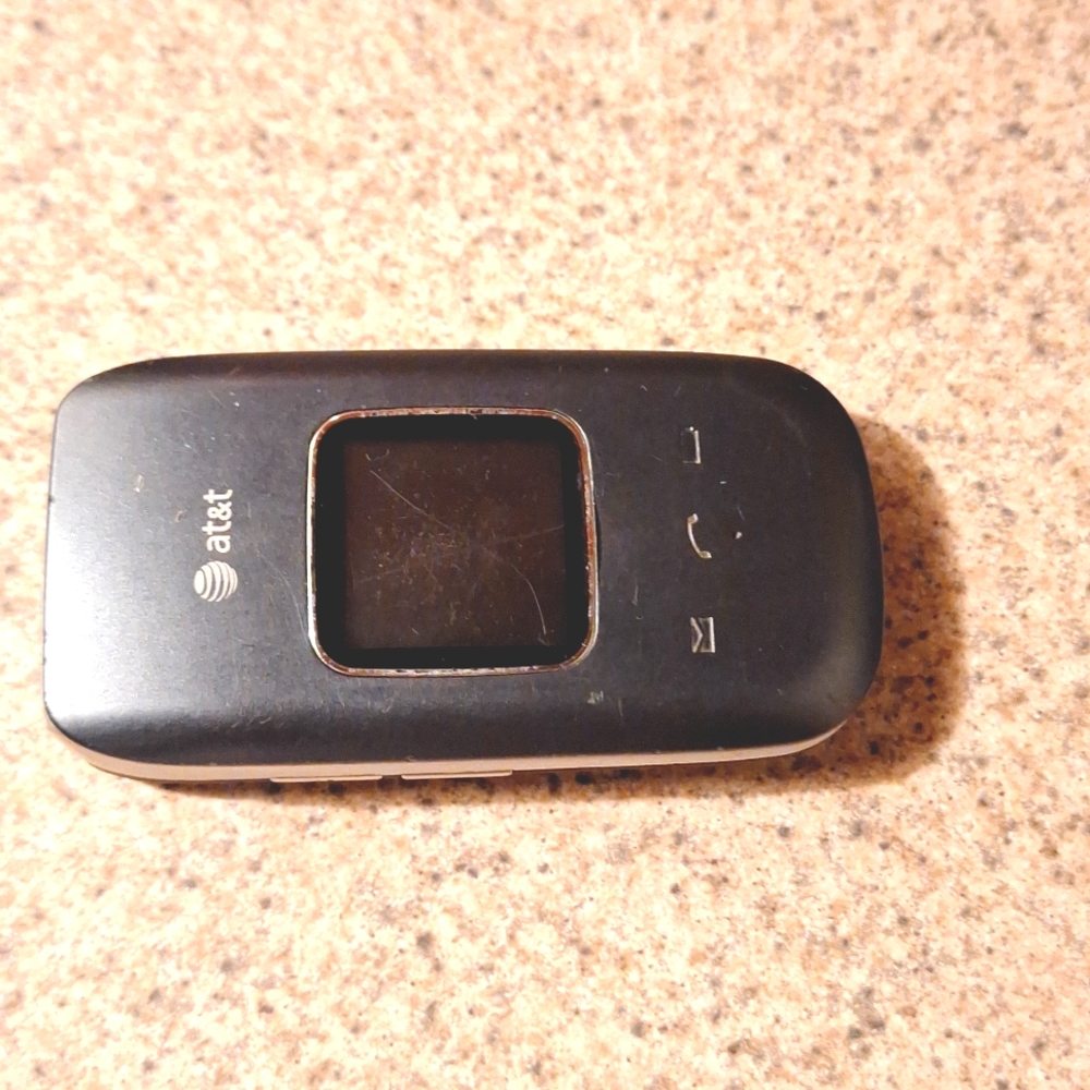 Pantech P2030